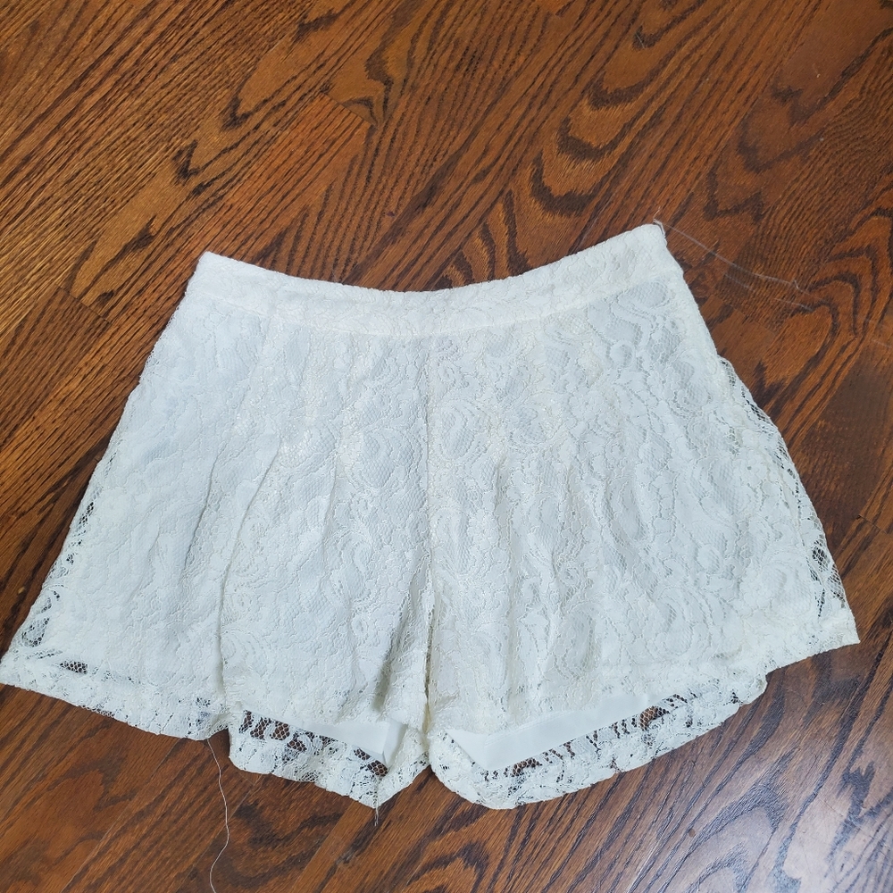 White lace shorts